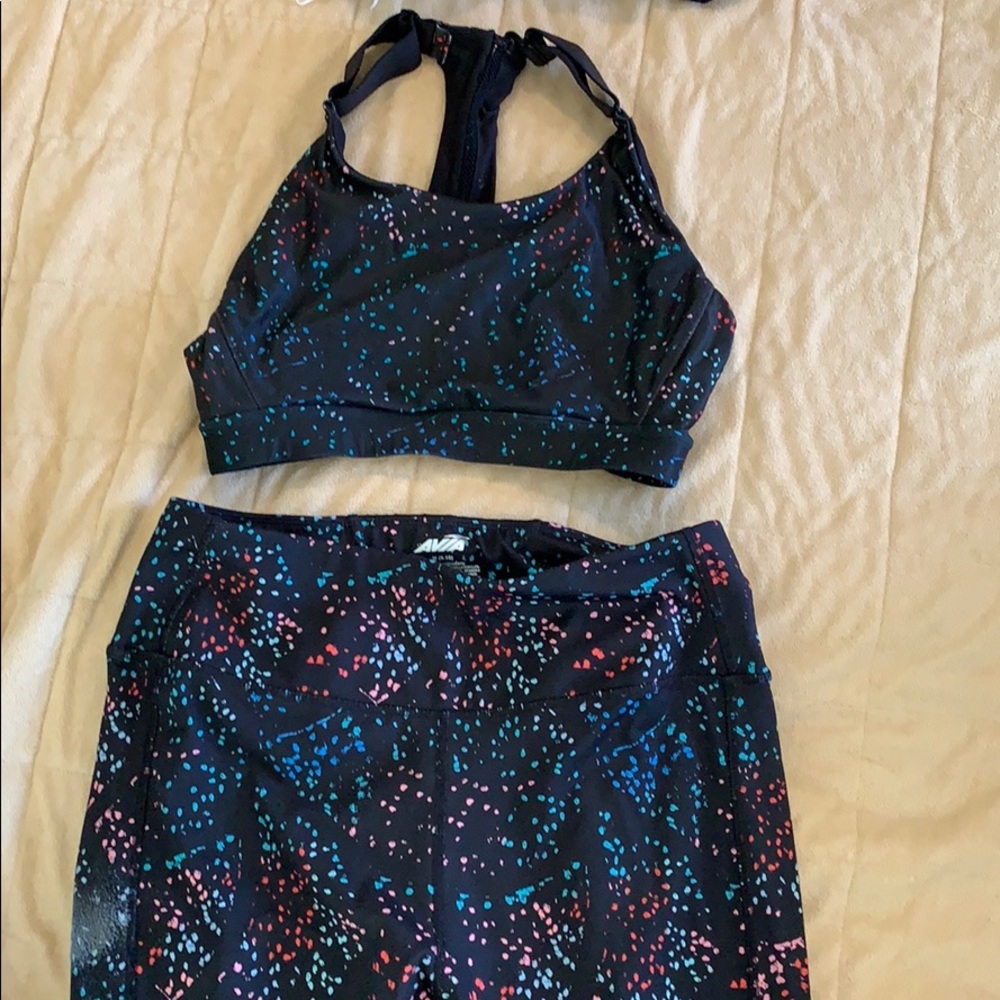 Avia workout set.